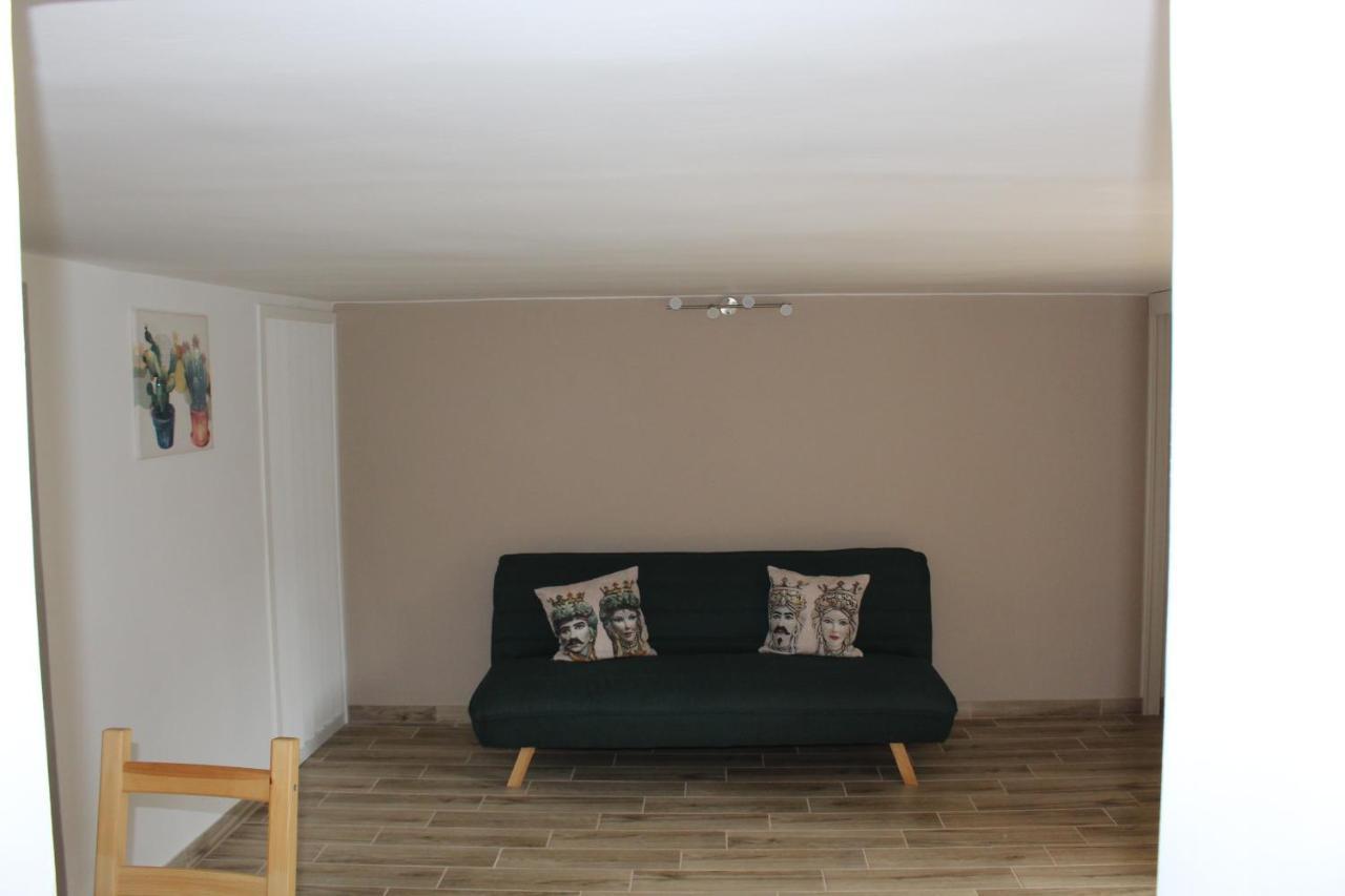 A Casa Di Nora Apartment คาตาเนีย ภายนอก รูปภาพ